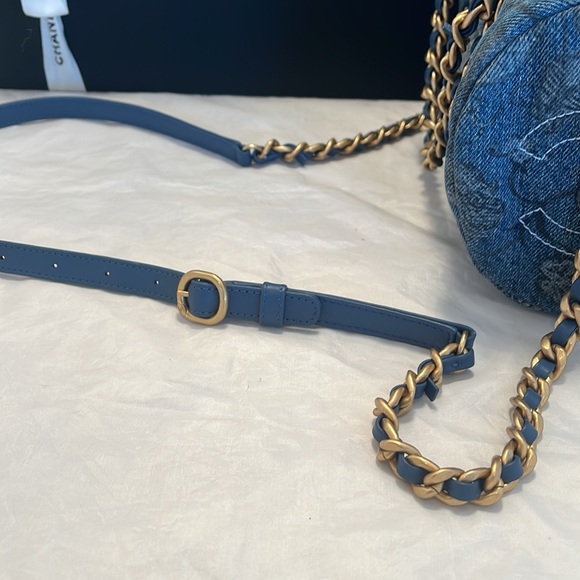 Chanel Denim Printed Destination Chenonceau Bowling Bag - Picture 8 of 15